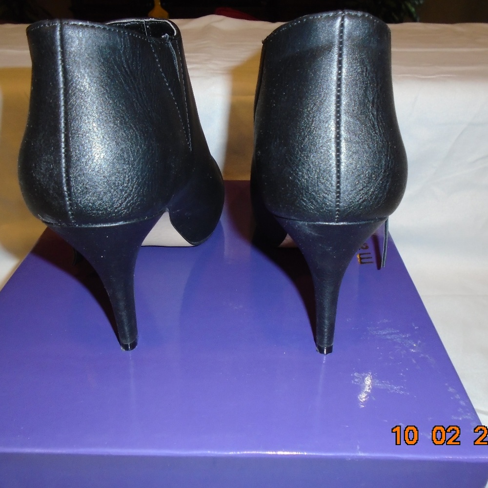 Ankle Boots - Picture 2 of 3